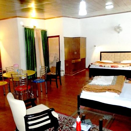Goroomgo Moon Nainital Near Naini Lake - Parking & Lift Facilities -Hygiene And Spacious Room - Best Seller Kültér fotó